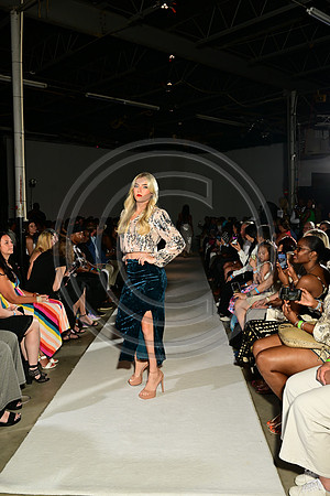 murphyphotography_charlotteseen_lights,camera,action _6-8-2024-361