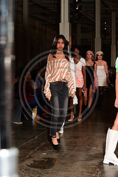 murphyphotography_charlottefashionweek Saturday AM Show_9-25-21 (336)