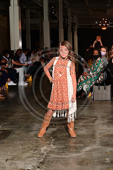 murphyphotography_charlottefashionweek Saturday AM Show_9-25-21 (457)