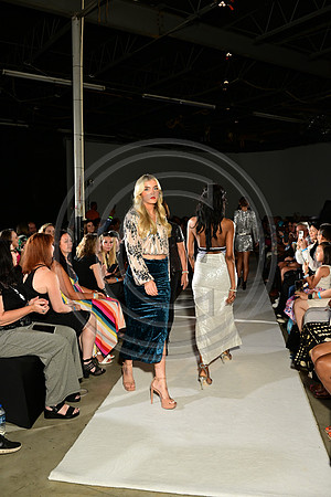 murphyphotography_charlotteseen_lights,camera,action _6-8-2024-373
