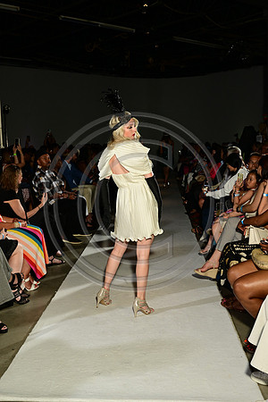 murphyphotography_charlotteseen_lights,camera,action _6-8-2024-1212